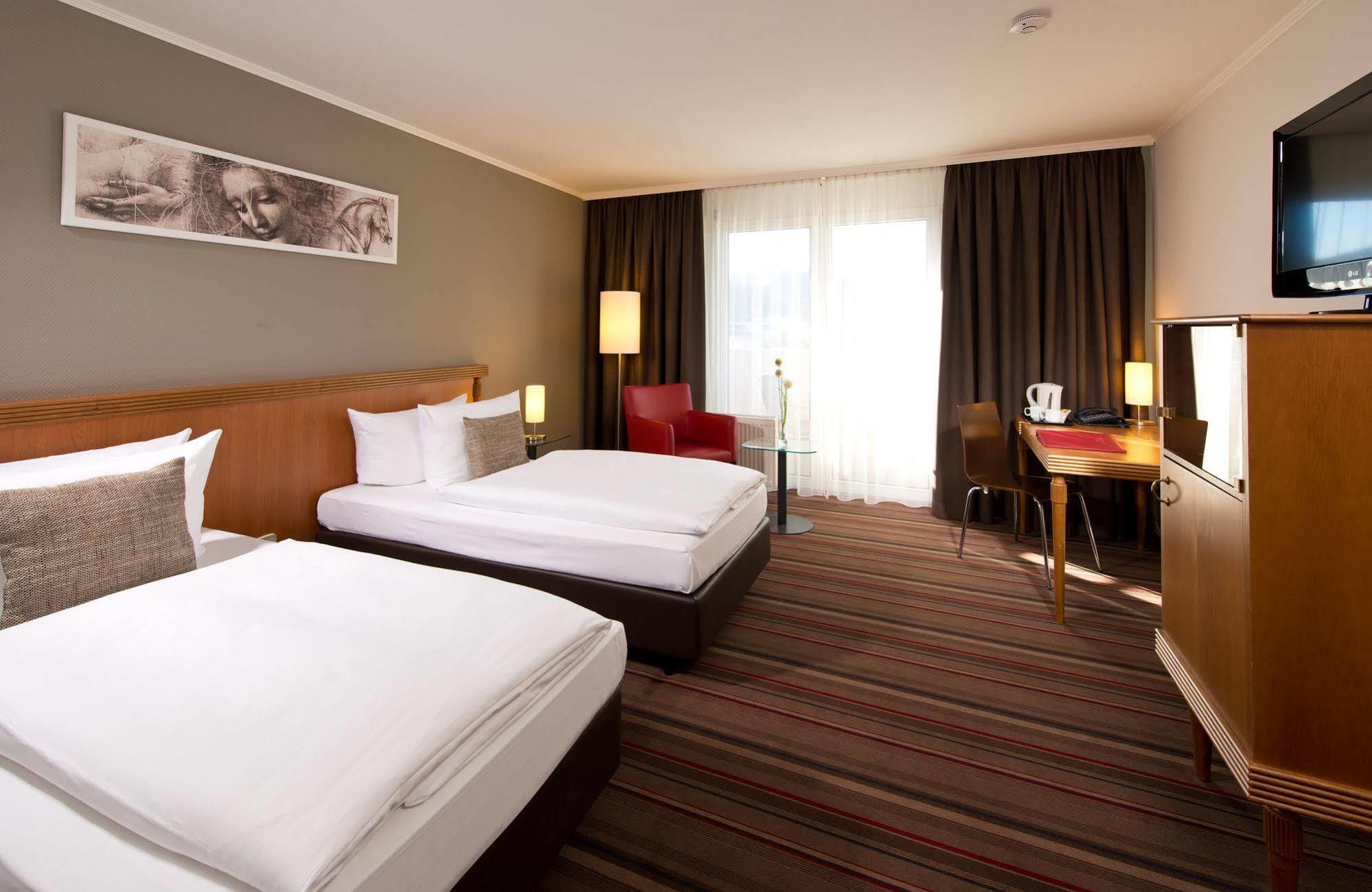 Leonardo Hotel Heidelberg City Center Dış mekan fotoğraf